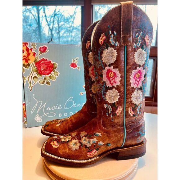 Macie Bean Shoes Maciebean Cowboy Boots Honey Bunch Rose Garden M92